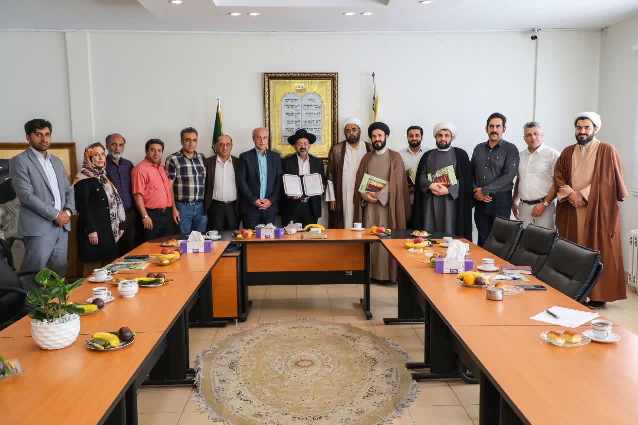 حوزویان تهران با رهبر یهودیان ایران دیدار کردند + عکس