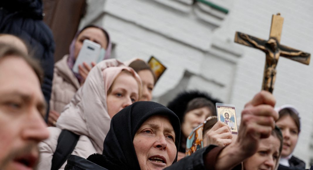 پارلمان اوکراین از ممنوعیت کلیسای مرتبط با روسیه حمایت کرد