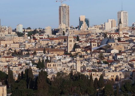 پلیس اسرائیل 5 نفر را به جرم «انداختن آب دهان» به مسیحیان بازداشت کرد