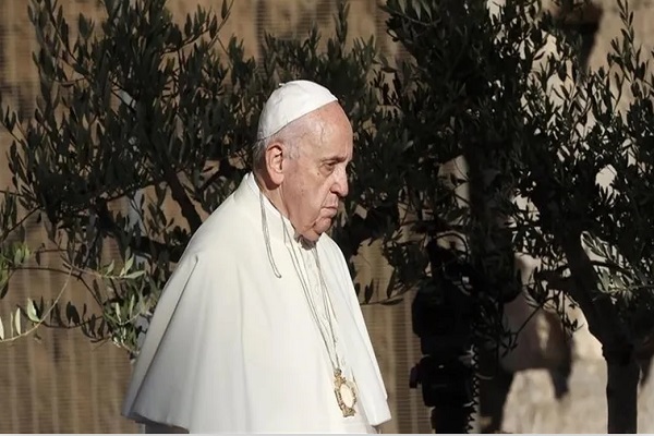 پاپ بمباران بیمارستان معمدانی و کلیسای غزه را محکوم کرد