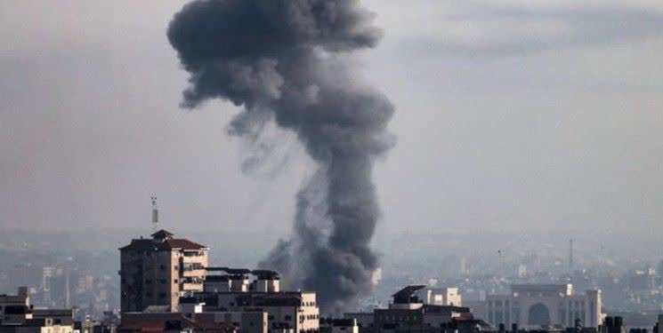 تداوم حملات به غزه؛ صهیونیست‌ها دو مسجد را بمباران کردند