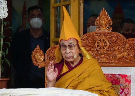 درخواست اتحادیه بودائیان اروپا برای مخالفت با دالایی لامای منتخب چین