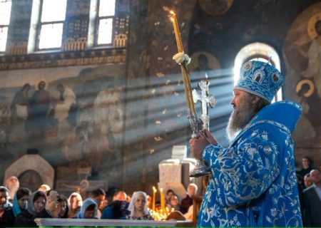 پارلمان اوکراین از ممنوعیت کلیسای مرتبط با روسیه حمایت کرد