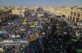 ۱۳ آبان؛ یک‌صدایی یزدی‌ها برای مبارزه با استکبار جهانی و حمایت از غزه