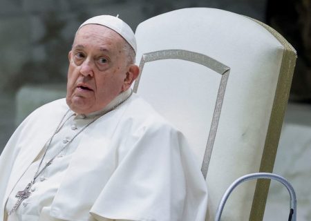 پاپ فرانسیس خواستار ادامه آتش‌بس بین اسرائیل و حماس شد