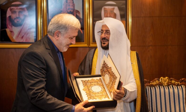 دیدار سفیر ایران در ریاض با عبداللطیف بن عبدالعزیز آل الشیخ