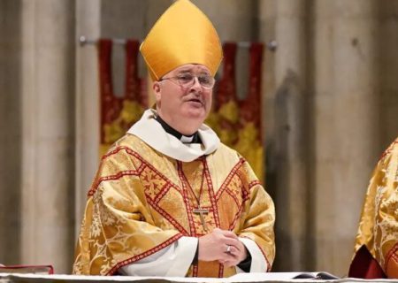 اسقف کلیسای انگلستان: اسرائیل نباید با خود دشمنی کند