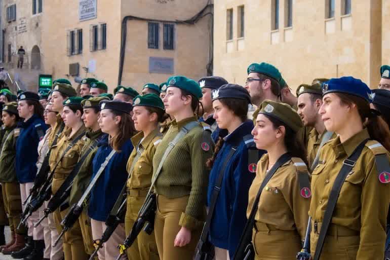 نقش زنان در ارتش اسرائیل؛ از سربازی اجباری تا اعتراض خاخام‌ها