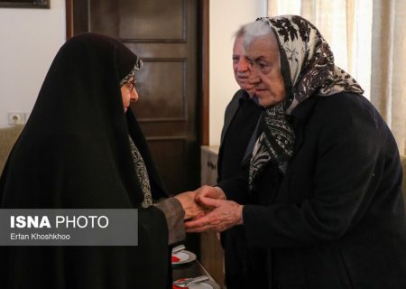 دیدار نسیه خزعلی با اسقف اعظم ارامنه تهران