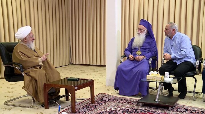 مرجع تقلید شیعیان با اسقف اعظم گرجستان دیدار کرد
