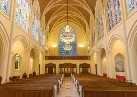 کاهش دینداری و تعطیلی احتمالی هزاران کلیسا در آمریکا
