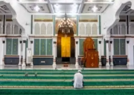 بی‌احترامی به مسجدی در انگلستان