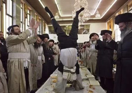 بدمستی و پایکوبی در جشن پوریم/ جشن ایرانی‌کشی یهودیان ارتباطی با سیزده بدر دارد؟