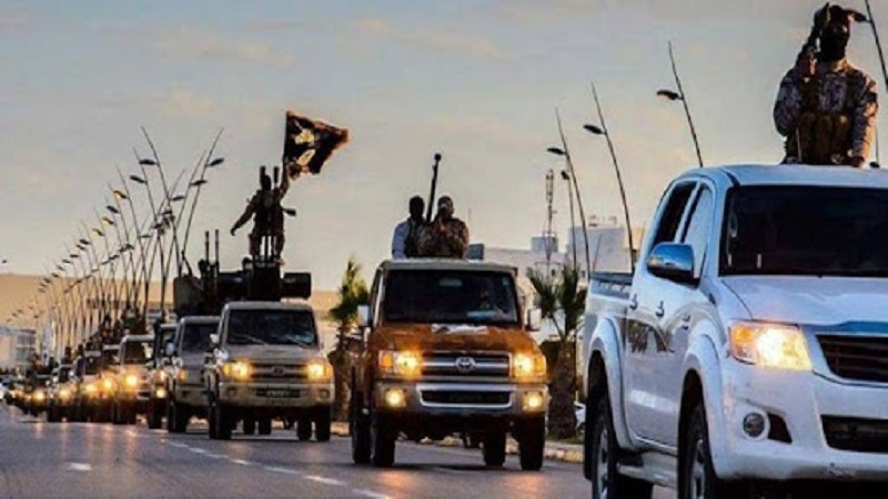 نمایی از تجهیزات خودرویی و سازماندهی عظیم گروهک تروریستی داعش