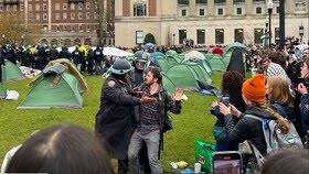 بازداشت گسترده معترضان به جنایات اسرائیل در دانشگاه کلمبیا