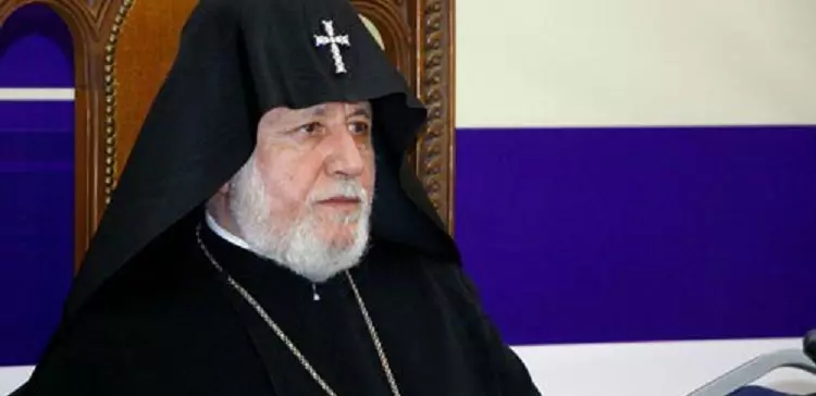 رهبر مذهبی ارمنیان جهان شهادت شهدای خدمت را به رهبر و ملت ایران تسلیت گفت
