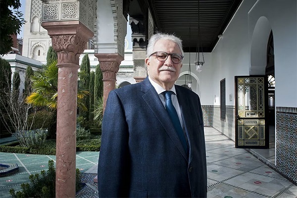 دعوت امام مسجد پاریس به حضور در انتخابات پارلمان اروپا