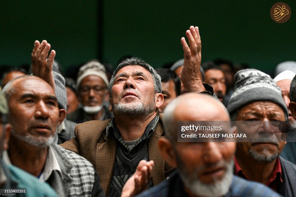 شیعیان در کارگیل هند در سوگ رئیسی اشک ریختند