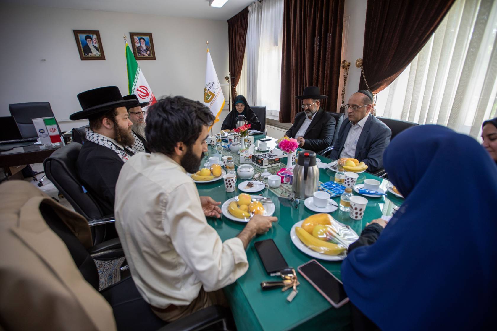 دیدار خاخام‌های یهودی آمریکایی و نمایندگان کلیمیان ایران با رئیس مرکز گفت‌وگوی ادیان