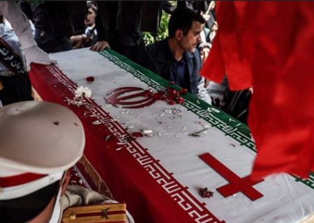 سیصد گل سرخ؛ یک گل نصرانی!
