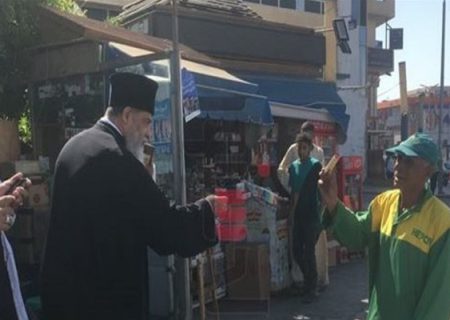 اقدام زیبای کشیش مصری به مناسبت سالروز میلاد پیامبر اکرم(ص)