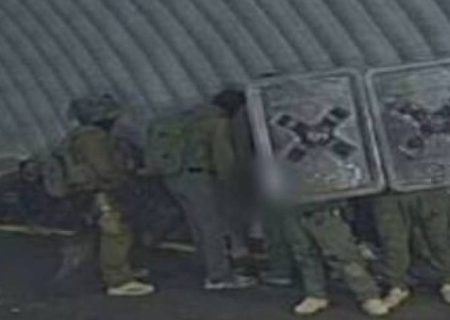حمایت خاخام صهیونیست از سربازانی که به اسیر فلسطینی تجاوز کردند + فیلم
