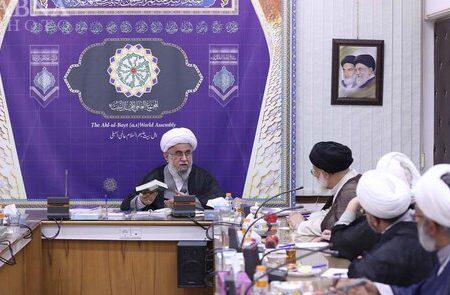 اگر در روحانیت اخلاق نباشد، سر از انحرافاتی چون بهائیت درمی‌اورد
