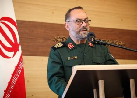 هم‌پیمانی ادیان مختلف در مقاطع حساس تاریخ نمادی از همبستگی ملی و مقاومت است   