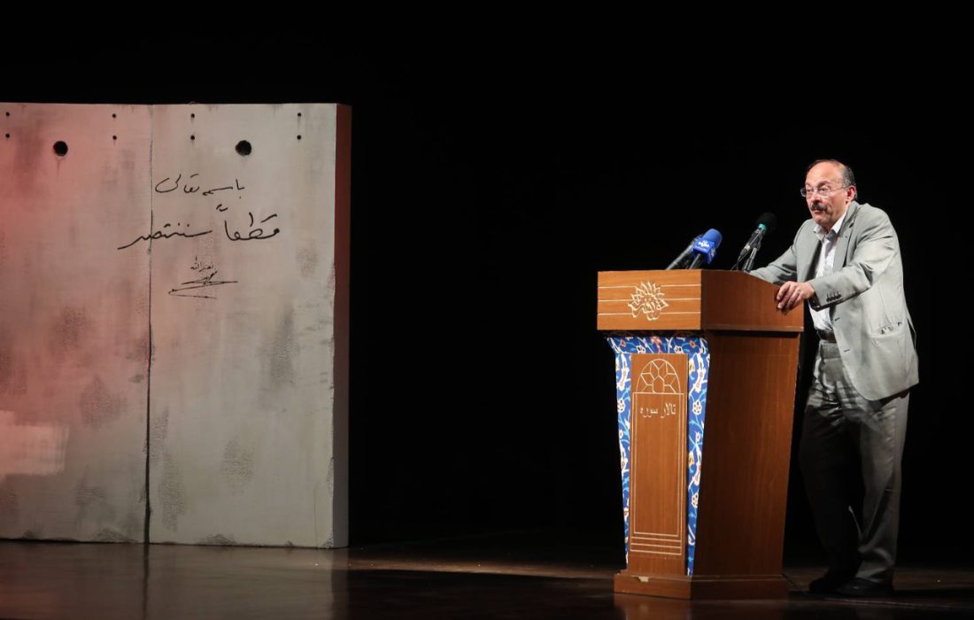 جهان بر روی اتحادیهها تکیه میکند اما برای ما مسلمانان از ناسیونالیسم سخن میگویند