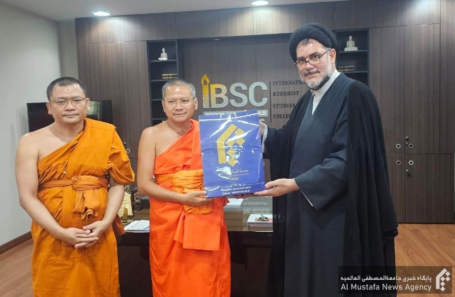 بازدید نماینده المصطفی از دانشگاه MCU تایلند