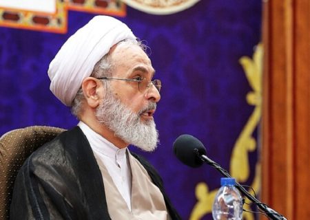 توجه به تفاسیر مقارن مذاهب و ادیان در اولویت باشد