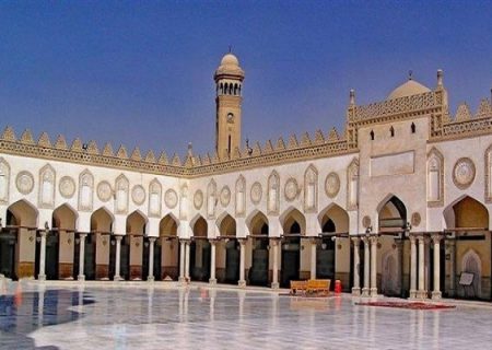 هشدار عالم الازهر نسبت به قرآن‌های تحریف‌شده در اینترنت