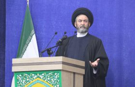 منافقین با اخبار منفی، ملت را بمباران می کنند