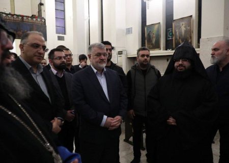 استاندار تهران به کلیسای سرکیس رفت