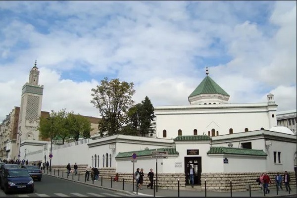 مقامات مسجد پاریس راهاندازی کمپین توهینآمیز به این مسجد را محکوم کردند