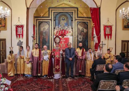 پیروان همه ادیان شناخته شده در ایران پیوند مستحکم و مشترکی به نام وطن دارند