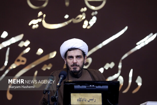 اقدامات منافقین برای سرقت، نبرد مسلحانه و انجام عملیات تروریستی