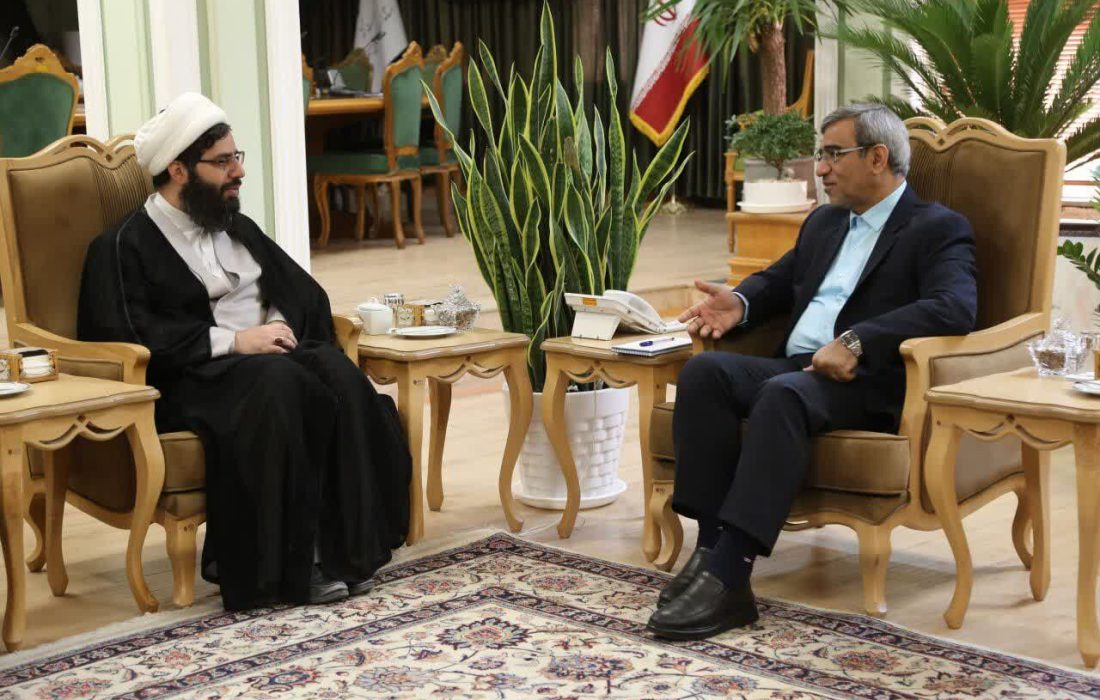 مشهد میتواند قطب گفتوگوی ادیان و مذاهب باشد