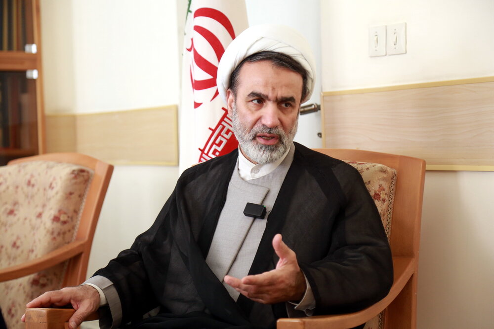 ارتباط و تعامل با صاحبان ادیان و مذاهب اسلامی از مسایل جدی در جامعه المصطفی است