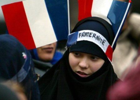 حجاب در فرانسه ممنوع می‌شود