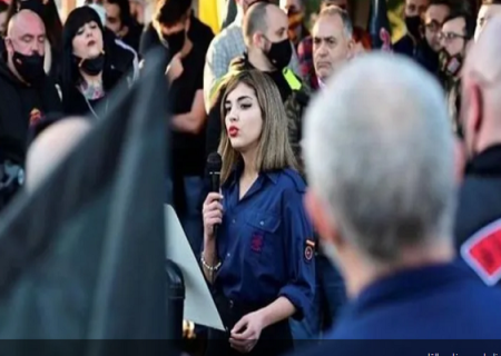 محاکمه رهبر یک گروه راست افراطی در اسپانیا به اتهام نفرت‌پراکنی علیه مسلمانان