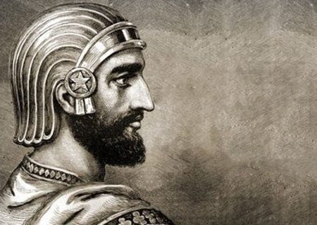 شباهت‌ها و تفاوت‌های ذوالقرنین و کوروش