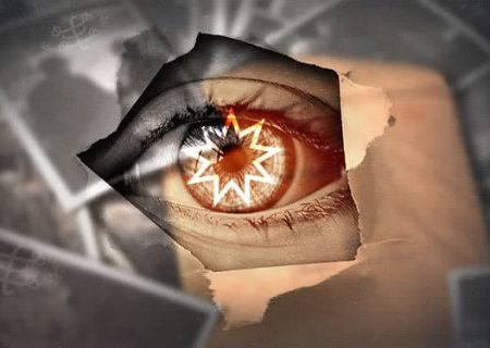 هر بهائی، یک جاسوس بالقوه
