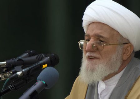 بین وحدت و تبلیغ مکتب تلاقی وجود ندارد