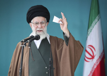 رهبرانقلاب: نیروهای مسلح رژیم رذل صهیونی را بیچاره خواهندکرد