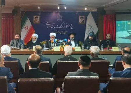 فلسفه ادیان الهی صلح، آگاهی و آزادی است/ فرهنگ ایرانی ریشه‌دار و تأثیرگذار بر تمدن بشری بوده است