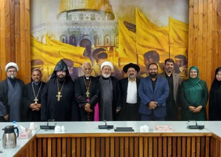 نشست صمیمی مدیرعامل بنیاد خاتم الاوصیاء با بزرگان ادیان