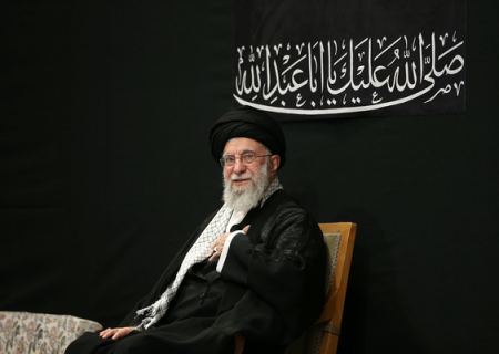 عزاداری شب عاشورا با حضور رهبر انقلاب برگزار شد