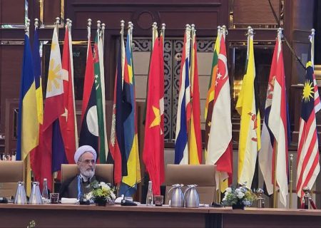وحدت ادیان و مقاومت در برابر ظلم، دو وظیفه رهبران مذهبی است