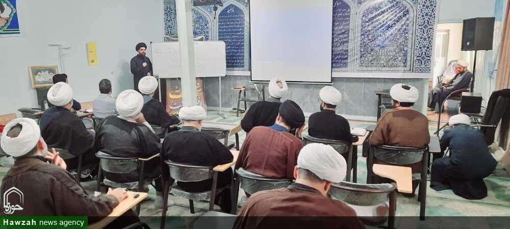 برگزاری دوره نقد تصوف در دزفول